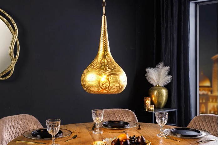Suspension Orientale Métal Doré Fait Main ORIENTAL LIVING