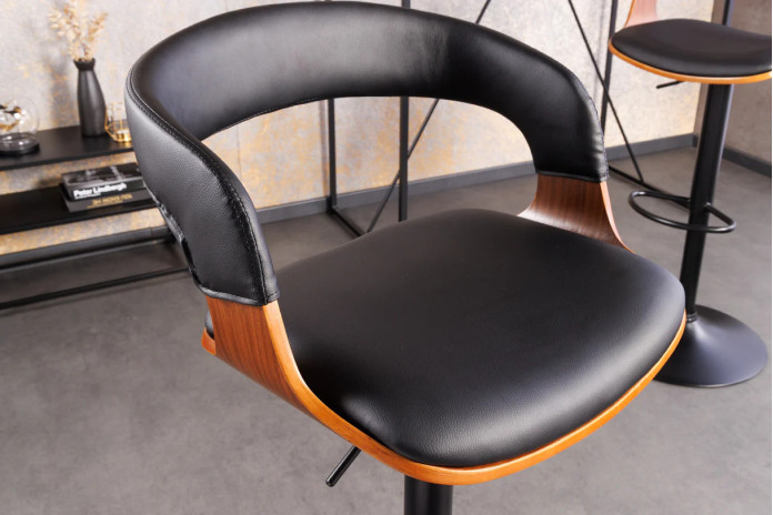Chaise de bar réglable en simili noir et bois naturel de noyer avec pieds en métal design Athan