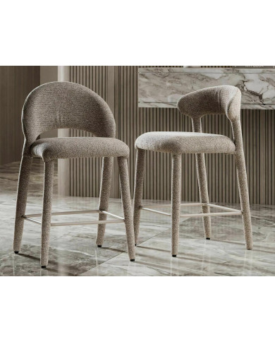 Chaise de bar entièrement en tissu avec dossier Mila