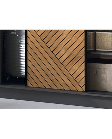 Armoire trois portes coulissantes avec miroir chêne caramel et noir 180 cm NOCERA MIROR